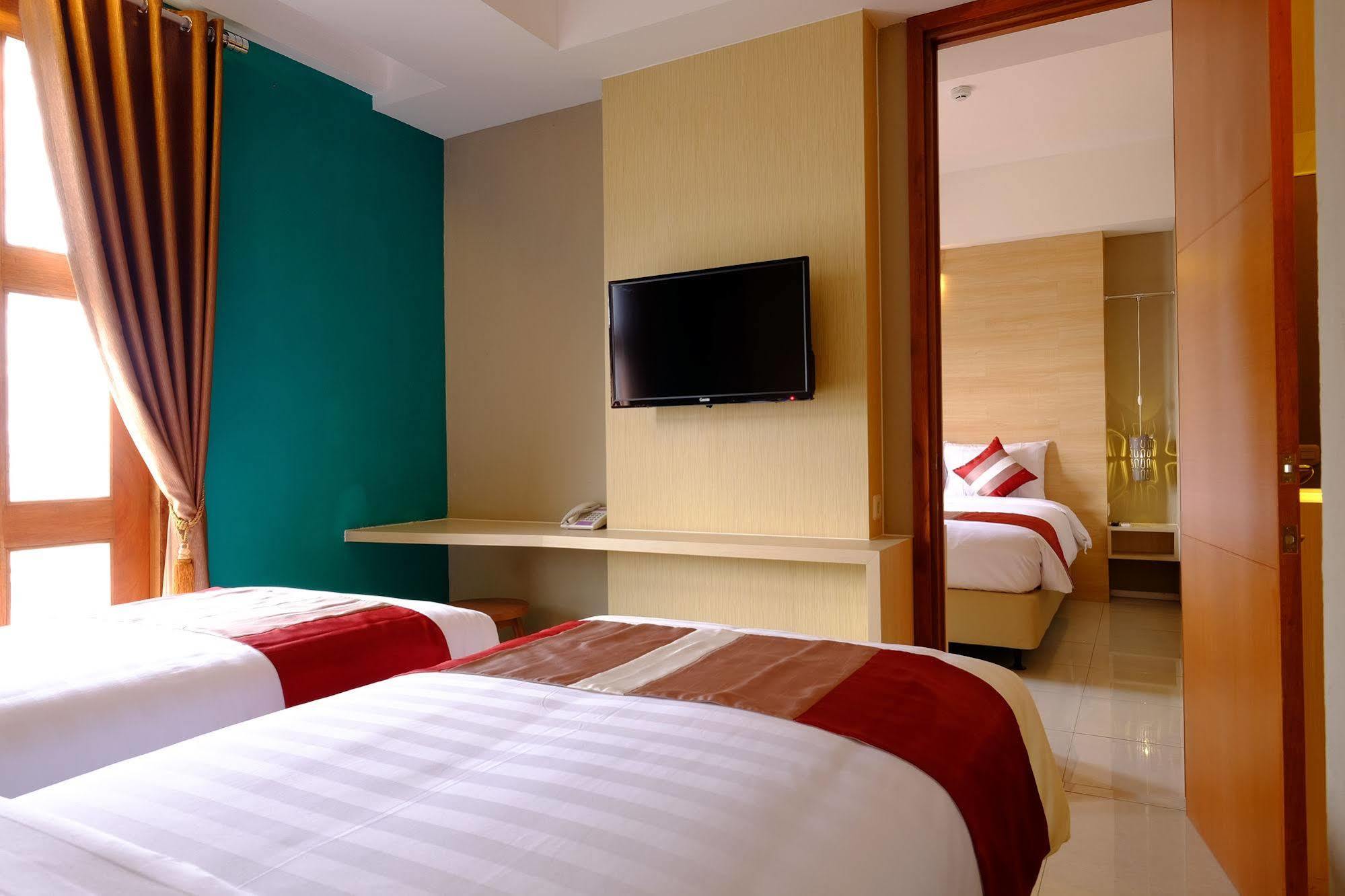 Tibera Hotel Ciumbuleuit Bandung Eksteriør bilde